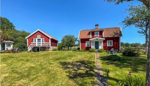 One-Bedroom Holiday Home
