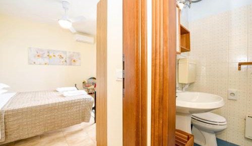 Apartment with Lake View