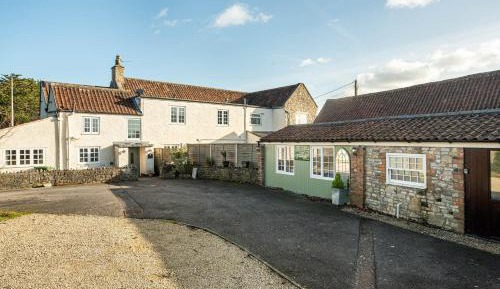 Seven-Bedroom House