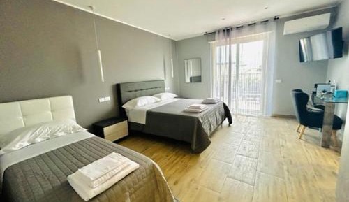 Triple Room with Terrace