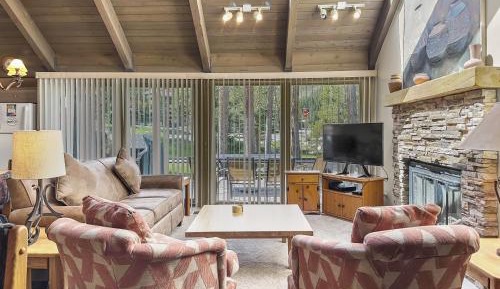 Four-Bedroom Holiday Home