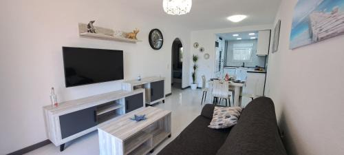 Apartment with Garden View