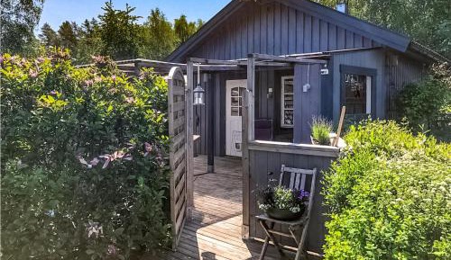 One-Bedroom Holiday Home