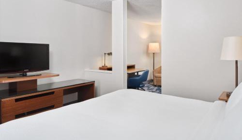 King Studio with Sofa Bed