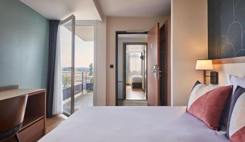 Family Room (4 Adults)