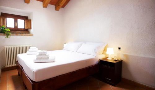 Double or Twin Room with Private Bathroom