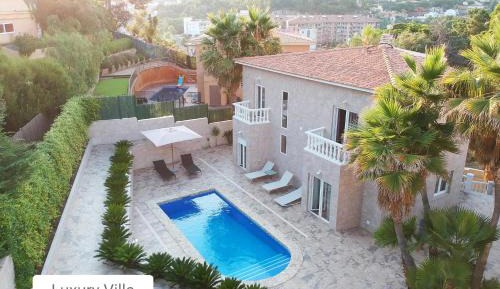 Superior Villa
