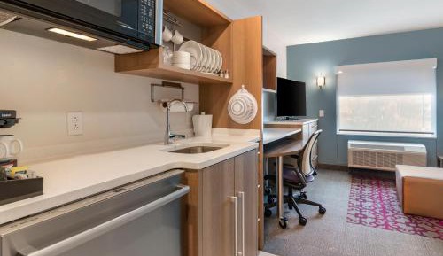 One-Bedroom King Suite