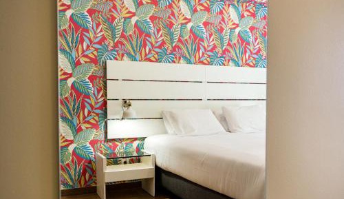 Double or Twin Room with Shared Bathroom