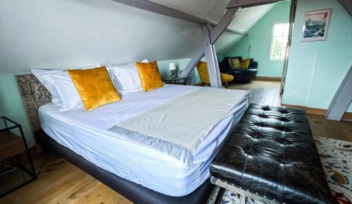 Deluxe Double or Twin Room