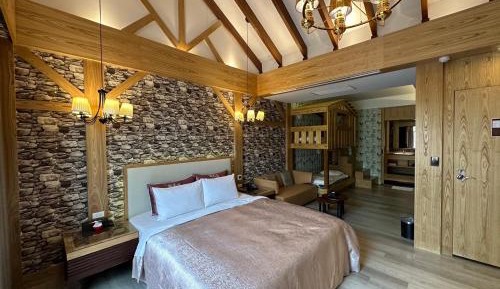 Premium Quadruple Room