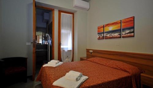 Superior One-Bedroom Apartment with Balcony