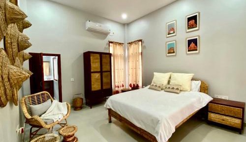 Queen Room with Garden View