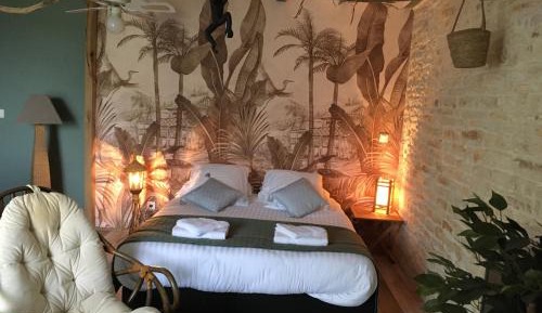 Deluxe Double Room with Shower