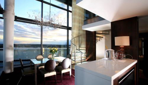 Presidential Suite, 1 King, River view, Top floor, Balcony