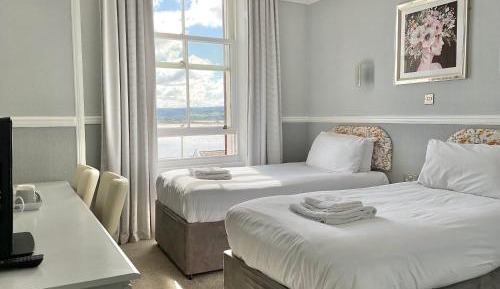 Twin Room with Sea View