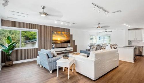 Five-Bedroom Holiday Home