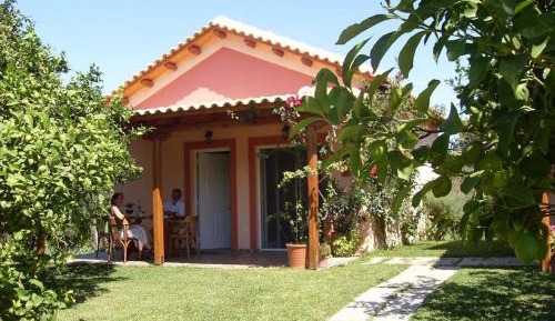 Family Apartment (2 Adults + 2 Children)