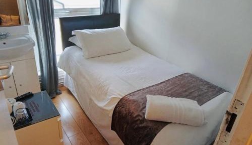 Single Room with Bathroom