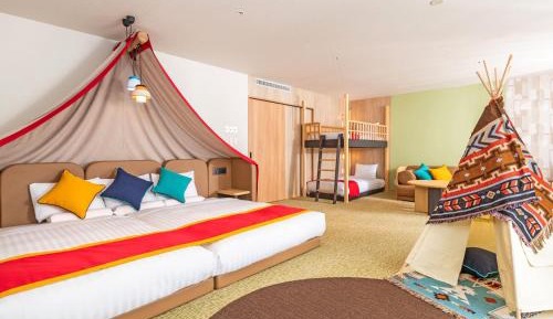 Deluxe Family Room