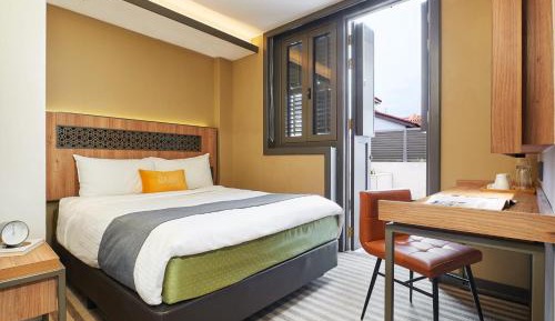 Courtyard Room
