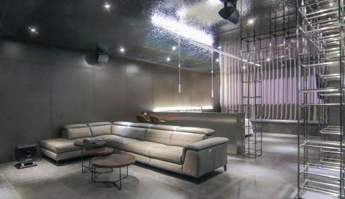 King Room