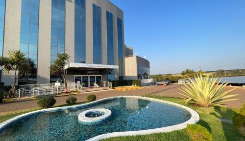 Apartment with Lake View