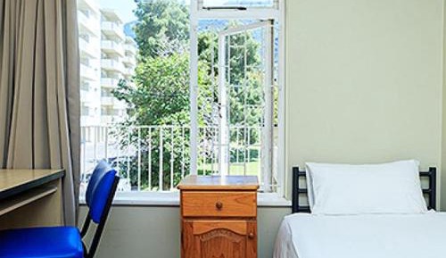 Three-Bedroom Apartment with 6 single beds