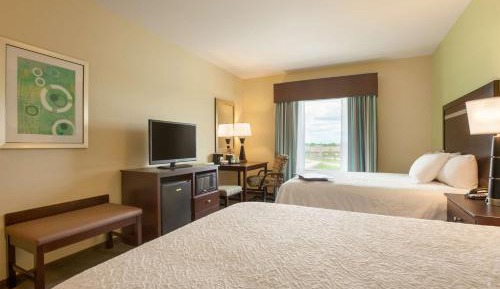 Room with Two Queen Beds - Non-Smoking