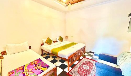 Triple Room with Balcony