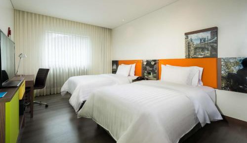 Double Room with Two Twin Beds - Non-Smoking