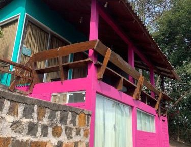 Apartment with Mountain View