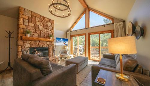 Four-Bedroom Holiday Home