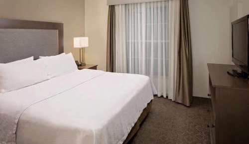 One-Bedroom King Suite