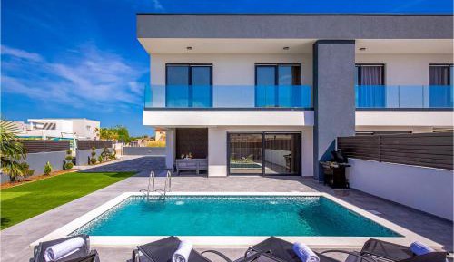 Three-Bedroom Holiday Home 