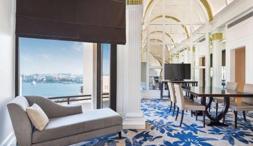 Presidential Suite with Creek View and Lounge Access - 25% Discount on F&B  and SPA