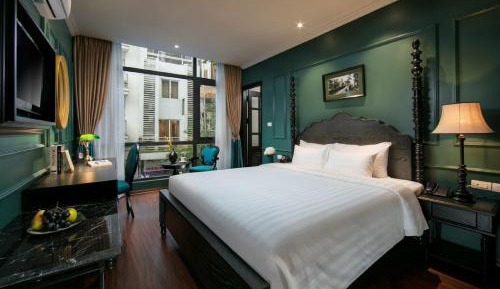 Junior Suite with City View