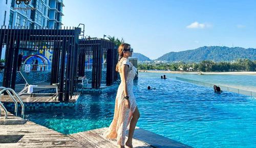 Suite with City View