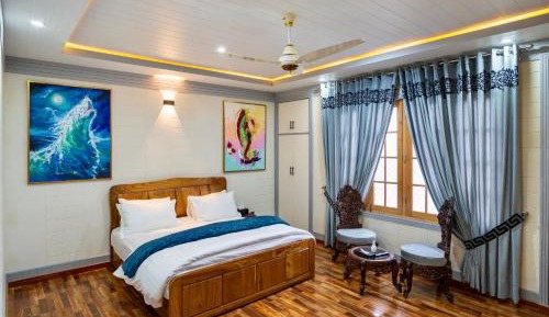 Deluxe Room (2 Adults + 1 Child)