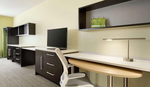 Studio Suite with Two Queen Beds and Tub - Mobility Access