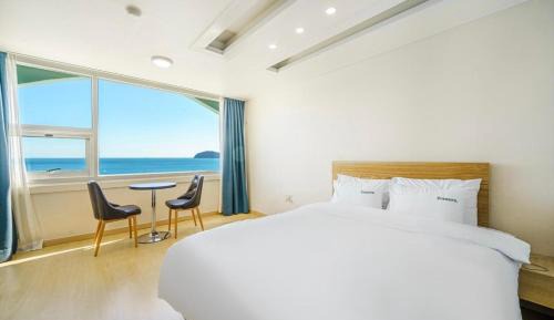 Double Room with Sea View