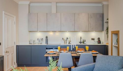 Hydra Suite - 3 bedroom apartment