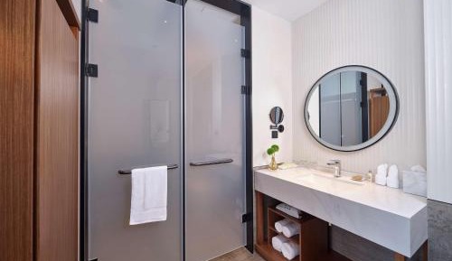King Guest Room