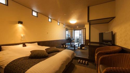 Corner Double Room with Open-Air Hot Spring Bath, 2nd Floor