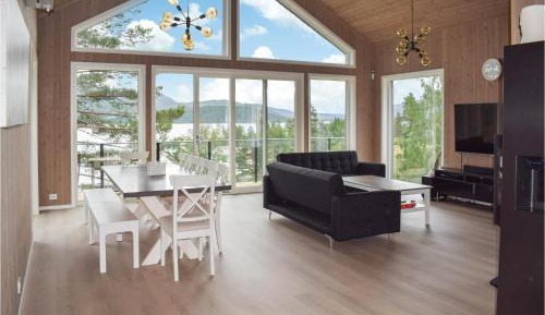 Five-Bedroom Holiday Home