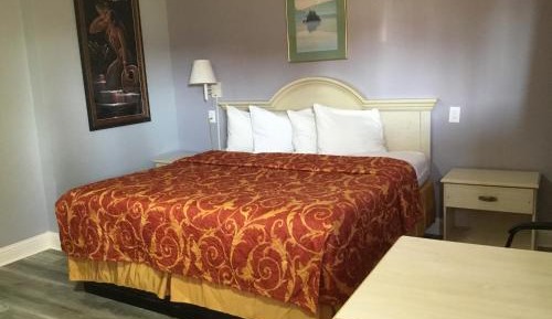 King Room - Non-Smoking