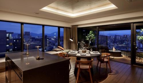 Premium Suite with Terrace