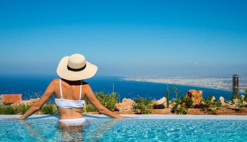 Deluxe Suite with Sea View