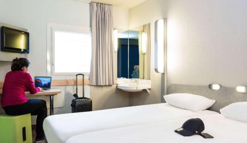 Triple Room with Three Single Beds