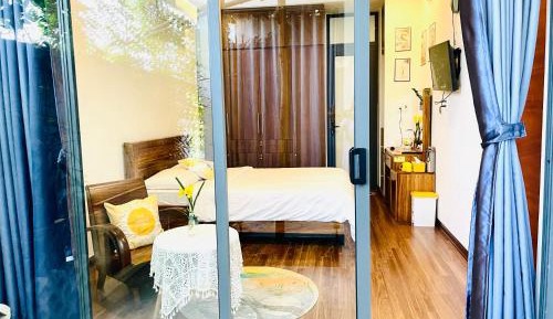 Queen Room with Garden View